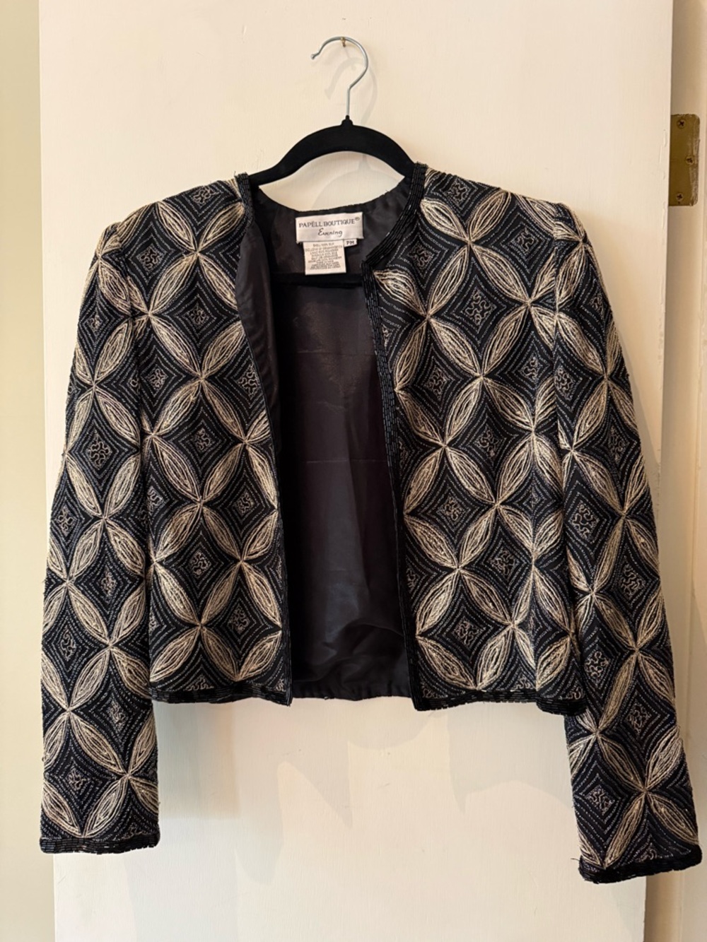 Elegant Timeless 100% Silk Black and Cream Geometric Cropped Blazer